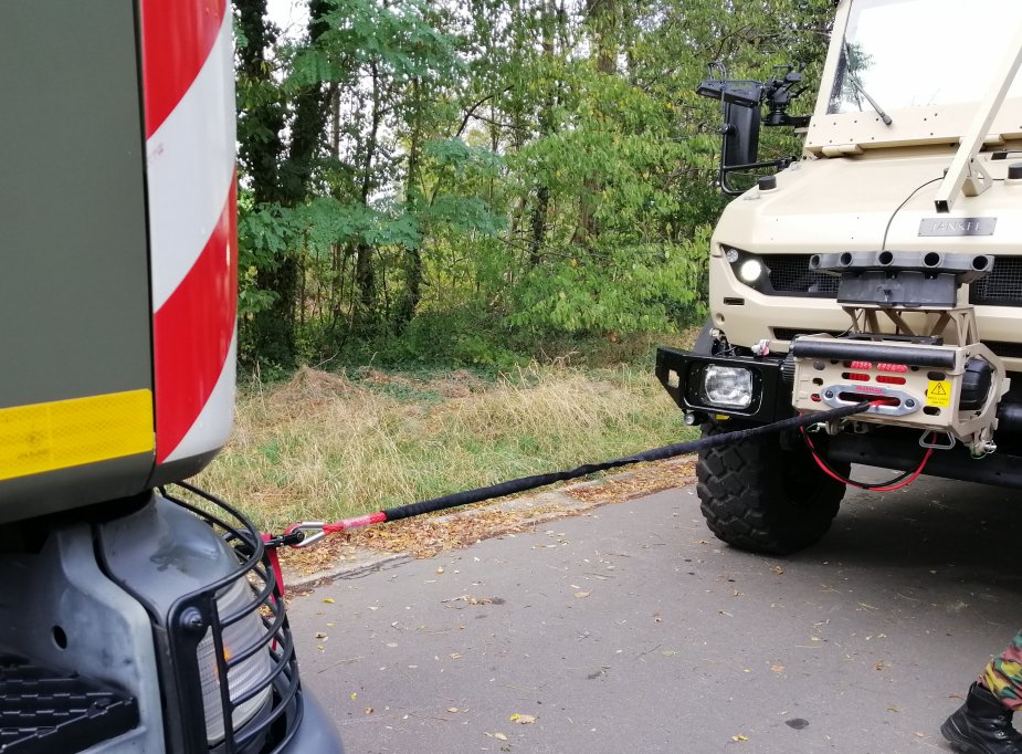 Belgian army evaluates Jankel LTTV light truck for Special Operations and Para Cdo units 8