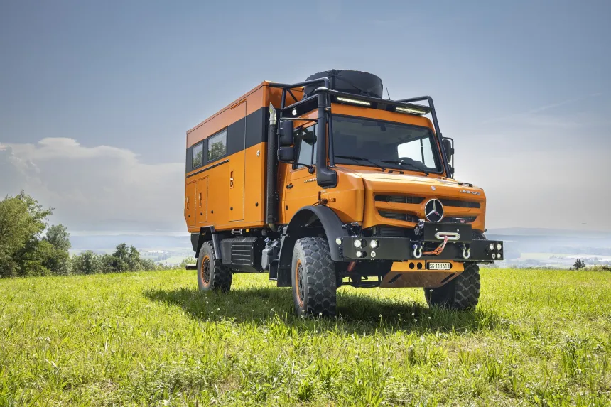 Les Unimog - News - Hellgeth modifie des Unimog pour le voyage en ...