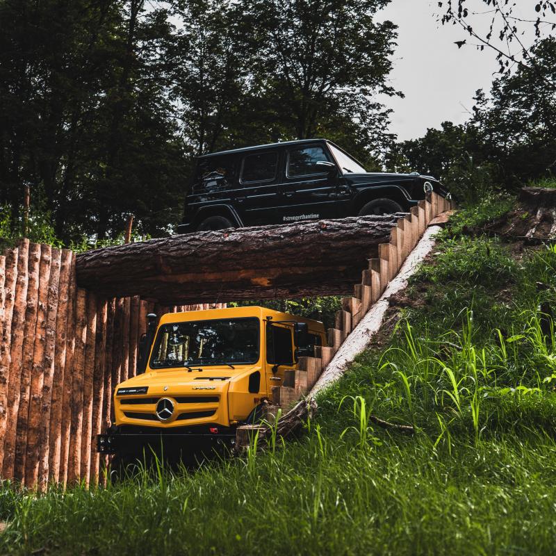 05zoom mercedes classe g et unimog les photos officielles des retrouvailles entre les deux légendes tout terrain