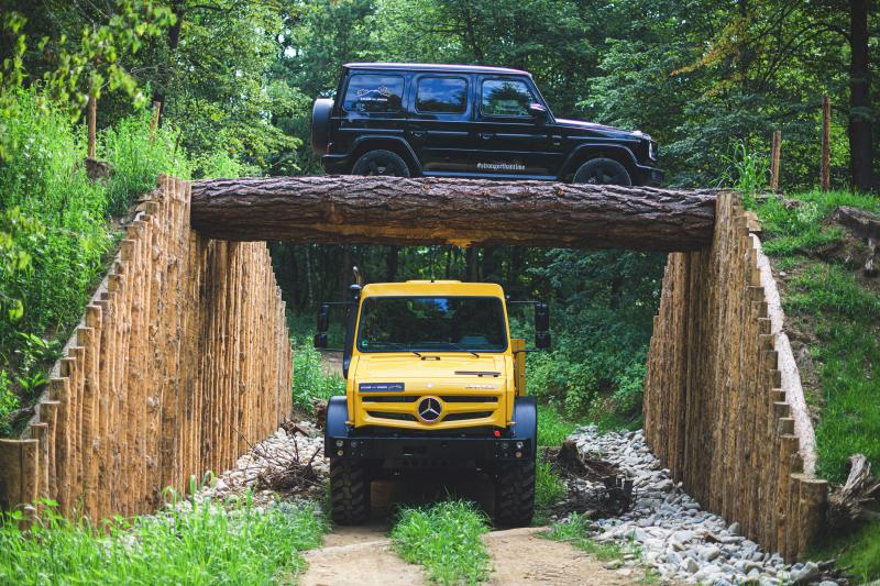 28zoom mercedes classe g et unimog les photos officielles des retrouvailles entre les deux légendes tout terrain